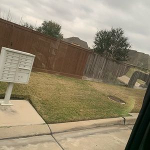 Meet your Posher, Renderos